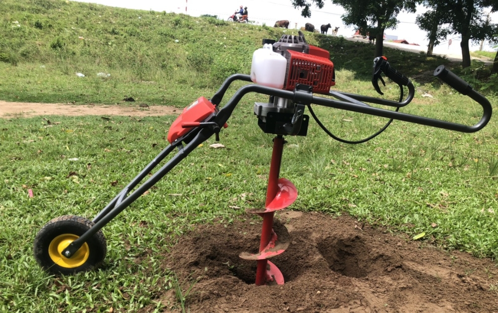 Tư vấn chọn máy khoan đất trồng cây và top sản phẩm nổi bật, đáng mua 